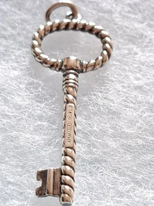 Tiffany & Co Twist Key Pendant Silver Fully Hallmarked Stunning Condition - Picture 1 of 10