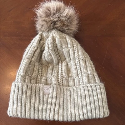 Gorro forrado tejido beige tostado talla única Calvin Klein para mujer Foto 1 de 4