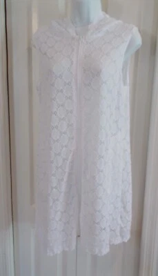 J VALDI TALLA SM BLANCO CREMALLERA FRONTAL CON CAPUCHA ENCAJE NATACIÓN CUBIERTA CON BOLSILLOS USADO EN EXCELENTE ESTADO Foto 1 de 4