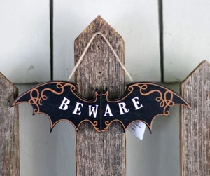 Halloween Schild Vorsicht Fledermaus geformt hängend gruselig Dekor dick aufklappbar Holz 8 Zoll - Bild 1 von 1