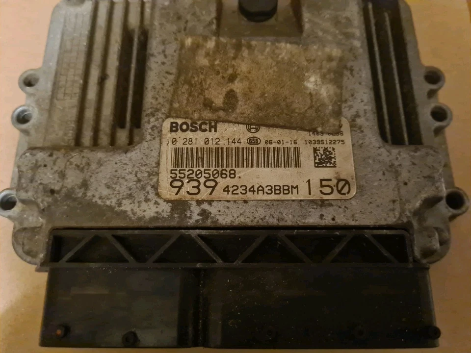 55205068 Motore Alfa Romeo 159 1.9 Diesel Ecu bosch 0281012144 - Immagine 1 di 1