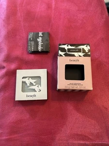 NIB Benefit Cosmetics Velvet Eyeshadow - Snow Job (Light Gray) - Picture 1 of 2