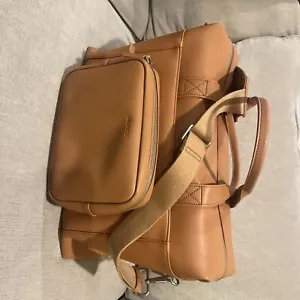 Borsone Monos Metro nuovo con kit classico in pelle marrone chiaro vegan sella - Foto 1 di 7