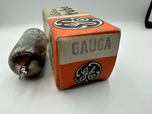 NOS General Electric 6AU6A Audio Vacuum Tube - FREE SHIPPING - Picture 1 of 2