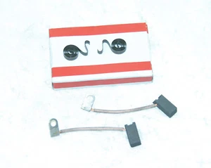 BMW - R25 - R 25 - LICHTMASCHINE - 2 X KOHLE BÜRSTE - 2 X DRUCKFEDER - 8002199* - Picture 1 of 1