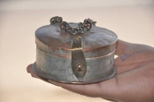 Vintage Copper Round Handcrafted Small Jewellery Box, Nice Patina - Picture 1 of 10