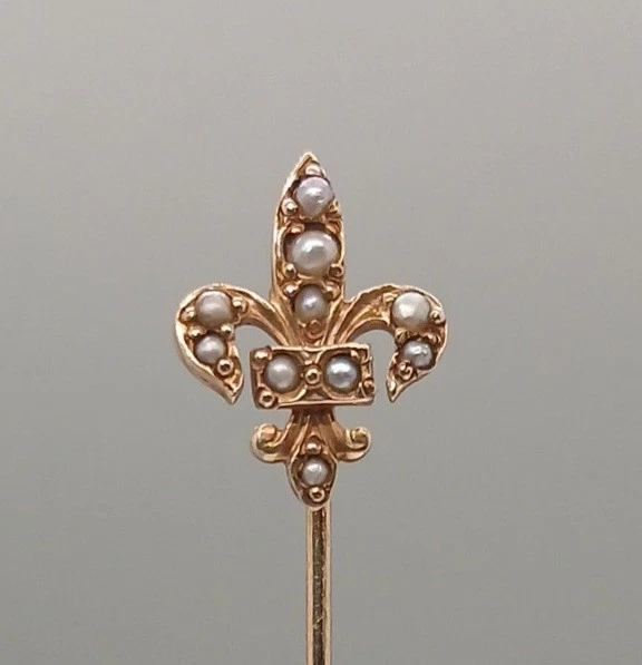 Antq Fleur de Lis 10k stick pin w/ natural pearls in Farrington presentation box - Image 1 of 4