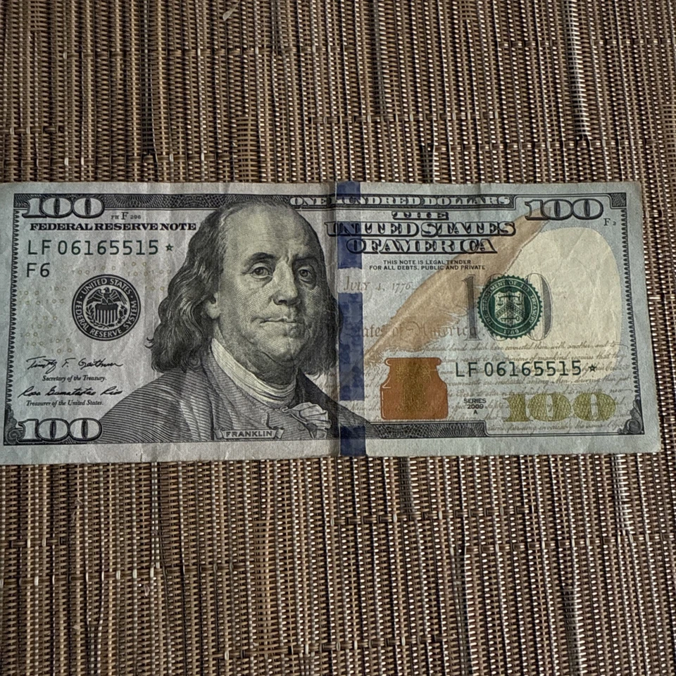 100 Dollar Bill with Star - Image 1 of 3