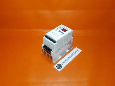 Lenze ESMD751L4TXA002 - Inverter 0,75 kW - Image 1 of 4