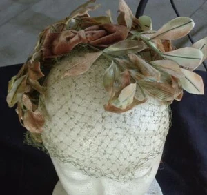 De colección Hermoso Único Medio Sombrero para Dama - Floral - Malla Media Cara Velo NECESITA TLC - Imagen 1 de 8