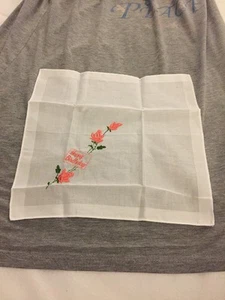 BEAUTIFUL VINTAGE " HAPPY BIRTHDAY" HANKIE Roses - Picture 1 of 3