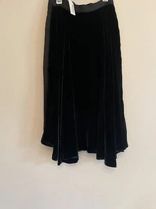 Neimam Marcus Giles Womens sz 10 desiner skirt Green velvet & Black tag $1650 - Picture 1 of 14