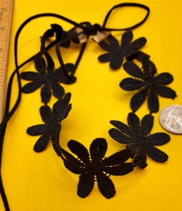 Cute Women Fashion Brown Fabric Choker Necklace Flower Charm Jewelry Skinny Band - Picture 1 of 4