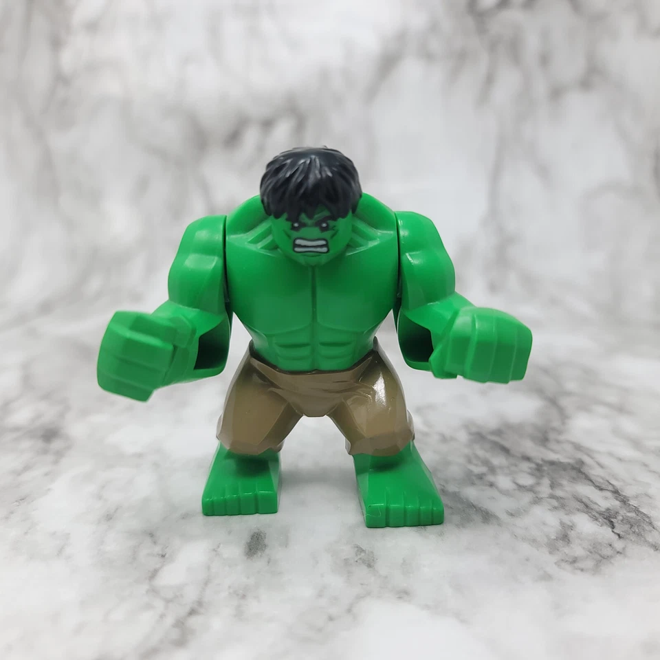 Lego Hulk Minifigure Marvel 6868 - Image 1 of 2
