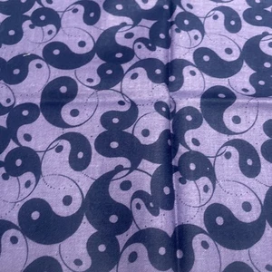 Purple Yin Yang Cotton Fat Quarter 18”x21” New - Picture 1 of 2