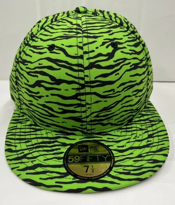 Jeremey Scott Men's New Era 59FIFTY Fitted 71/2 Cap Hat Green Tiger Stripe - Image 1 of 4