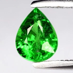 💎 Granate tsavorita verde natural pera de 0,61 quilates 5,7 x 4,5 mm - Piedra preciosa de Tanzania - Imagen 1 de 4