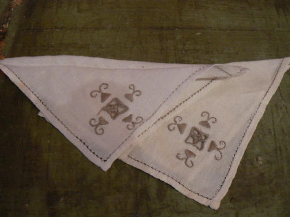 2 anciennes petites serviette a thé brodées broderie - Photo 1/1