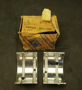 NOS 1941-1949 Pontiac P/8 Rear Main Crankshaft Bearing /.002 / 508437 - Picture 1 of 3