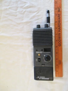GE 40 Channel CB Transceiver Handheld Sentry Search 40 Walkie Talkie - Picture 1 of 21