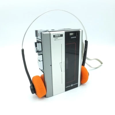 GE Walkman 3-5317B dCassette Recorder  ~ New Belts ~ Reconditioned! - Image 1 of 4