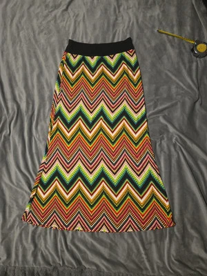 Saia Maxi Karen Kane Feminina Média Chevron Boho Cintura Rosa Verde #2203 - Imagem 1 de 4