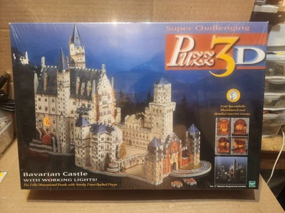 HASBRO SUPER CHALLENGING PUZZ3D BAVARIAN CASTLE W/WORKING LIGHTS 49041 3D PUZZLE - Image 1 of 4
