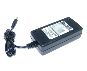 Caricabatteria intelligente 3.6V 4.8V 6V 7.2V 8.4V 9.6V 10.8V 12V Ni-MH batteria ONU - Foto 1 di 18