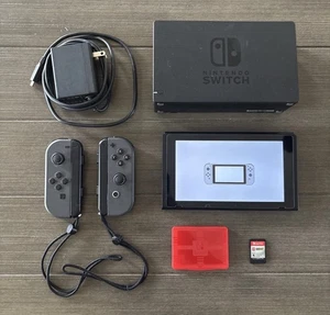 Consola Nintendo Switch HAC-001 32GB con Joy‐Cons Grises - Imagen 1 de 10