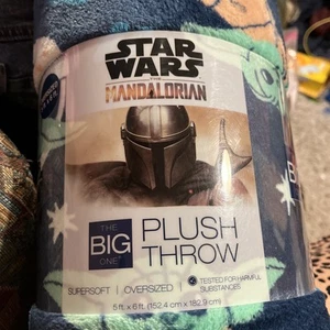 Star Wars Grogu Baby Yoda Mandalorian The Child Plush Throw 5FT x 6FT BigOne NWT - Picture 1 of 3
