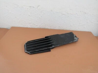 Motosierra McCulloch Timber Bear placa inferior OEM Foto 1 de 4