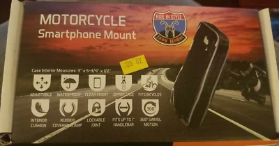 MAXXIM.Diamond Plate™ Adjustable, Waterproof Motorcycle/Bicycle Smartphone Mount - Image 1 of 4