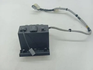 Honda CR-V 2014 USB Socket Input Plug Connector Port 83410T0AK210M1 AMD100325 - Picture 1 of 7