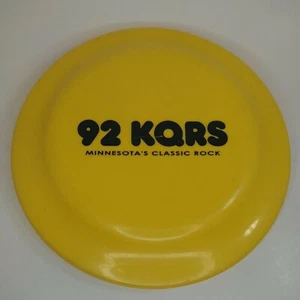 KQRS FRISBEE 92 FM Espectáculo Matutino de Mnnesota Roca Clásica Amarillo De Colección EE. UU. - Imagen 1 de 7