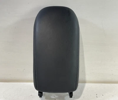 2023 - 2025 HONDA HR-V ЦЕНТРАЛЬНАЯ КОНСОЛЬ ПОДЛОКОТНИК КРЫШКА ПОДЛОКОТНИКА ЧЕРНЫЙ # 99029 - Изображение 1 из 4