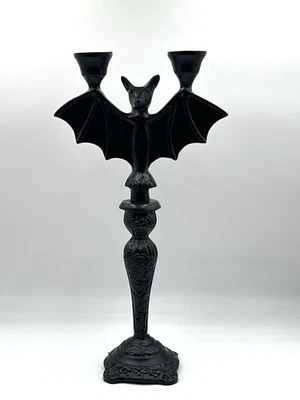 Candelabro de murciélago gótico doble cono negro decoración de Halloween estilo mansión embrujada Foto 1 de 4