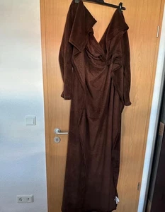 Meradiso Kuscheldecke 150x200cm mit Ärmel in Braun - Bild 1 von 5