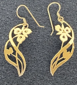 Wild Bryde Flower Earrings Gold Tone French Wire Vintage NEW - Picture 1 of 4