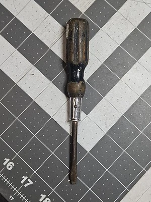 Vintage Stanley Hurwood Screwdriver No.20, Flat tip, 6.5" long, 2.5" Shank, Blue - Image 1 of 4