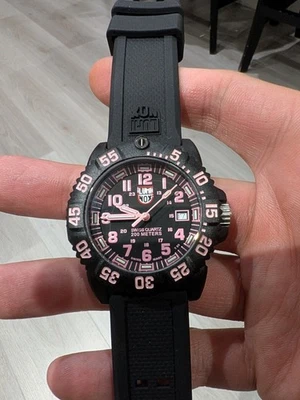 Luminox - Sea Lion  - Carbonox 37mm - Unisex Watch - Black/Pink 7050 series - Image 1 of 4