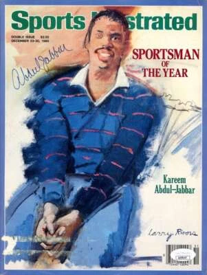 Kareem Abdul Jabbar JSA Cert Signed  1985 Sports Illustrated Magazine Autograph - Image 1 of 2