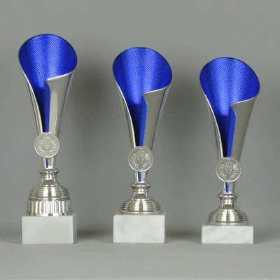 HR POKALE 3er Serie Pokale / 22-20cm /silber-blau/ mit Gravur + Emblem /kompl. MONTIERT