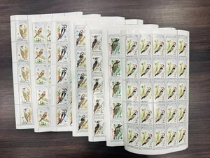 Sello antiguo de Mongolia MNH hoja completa: pájaro carpintero, pájaro - Imagen 1 de 1