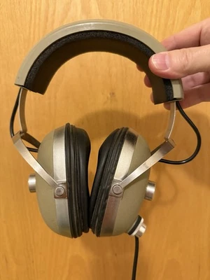 Fone de Ouvido Koss PRO/4AA Estéreo Headband Over Ear Studio Bege Testado LEIA - Imagem 1 de 4