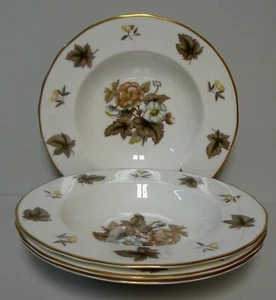 Royal Worcester DORCHESTER SCALLOPED Rim Soup Bowls SETS OF FOUR More Here - Picture 1 of 3