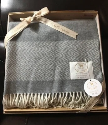 NWT CO.BI. Italy 100% Cashmere Throw Blanket Gray with Ivory Zigzag  - Image 1 of 4