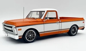 1970 CHEVROLET C-10 PICKUP PRO TOURING CHEVY ORANGE WHITE 1:18 ACME A1807221 - Picture 1 of 5