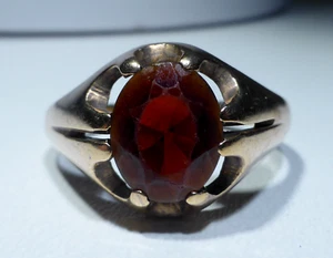 9ct Gold Garnet Signet Ring 2.1ct 4.1 gram UK Hallmark 1990 Size T Boxed - Picture 1 of 24