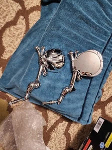 Chrome Skull Mirrors - Picture 1 of 2