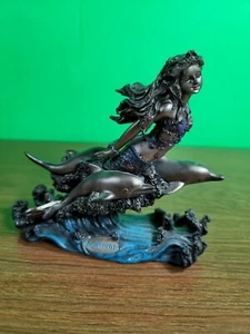 Seaworld souvenir mermaid dolphins sea base 6". ((T1)) - Picture 1 of 7